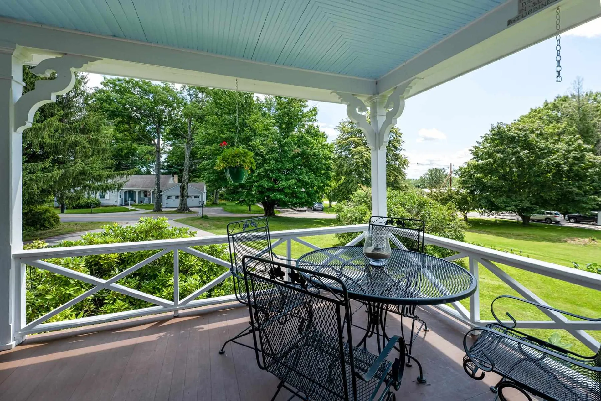 17 Forest Road Wolfeboro NH 03894