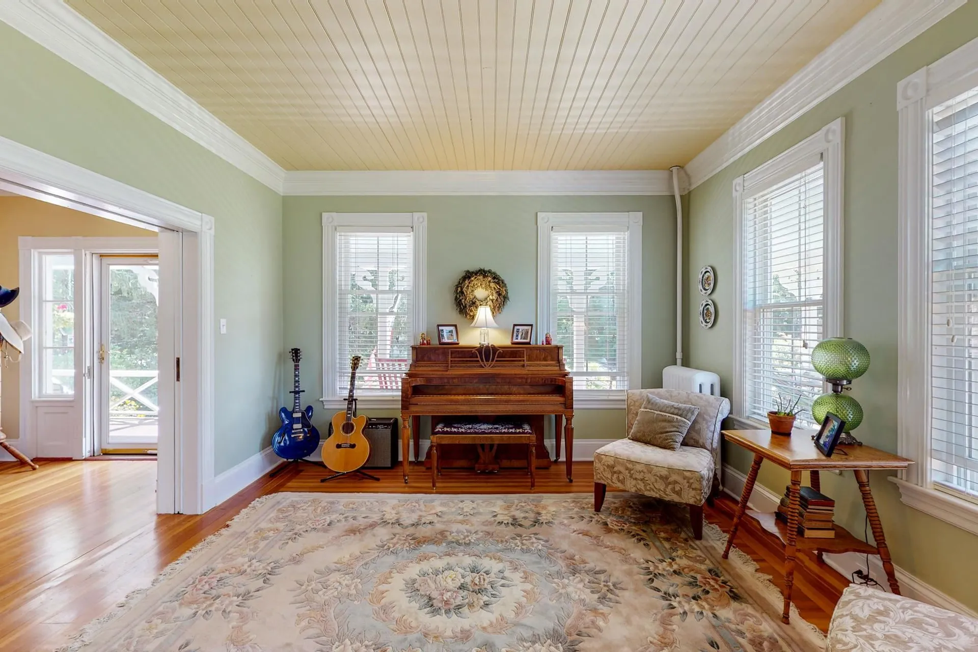 17 Forest Road Wolfeboro NH 03894
