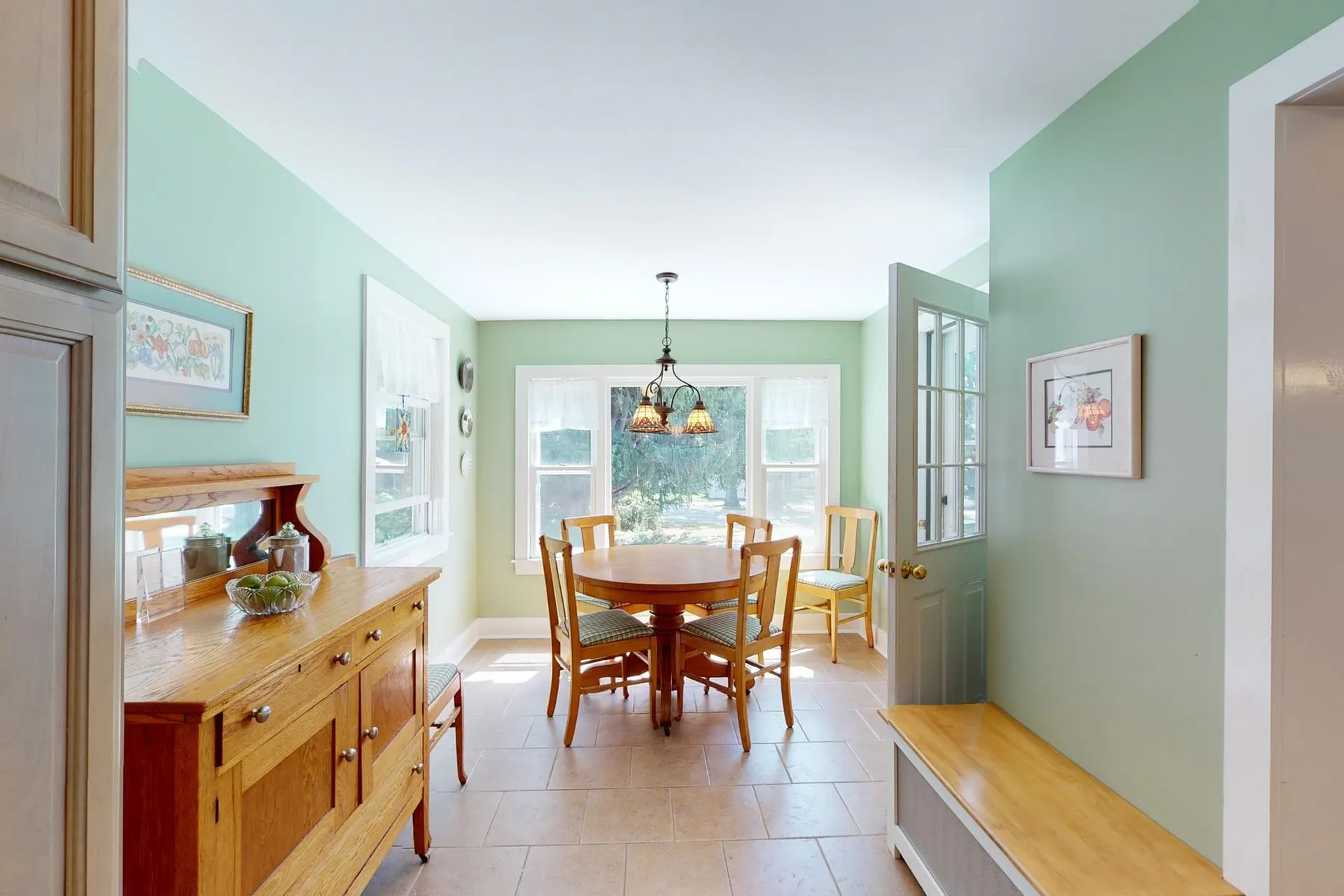 17 Forest Road Wolfeboro NH 03894