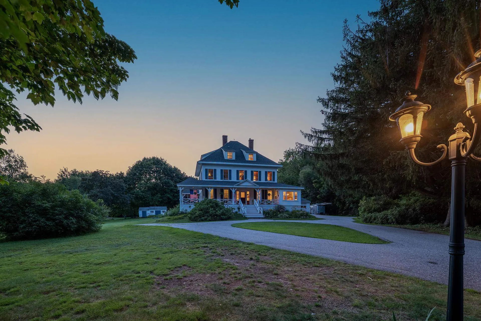 17 Forest Road Wolfeboro NH 03894