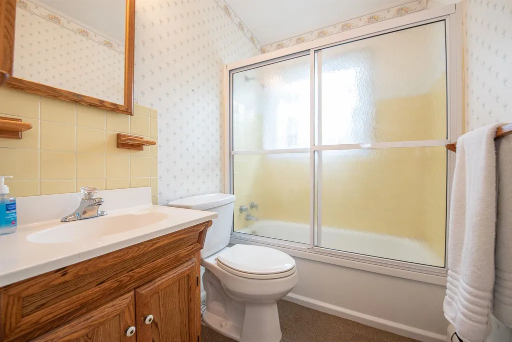 71 Patriots Drive Littleton NH 03561