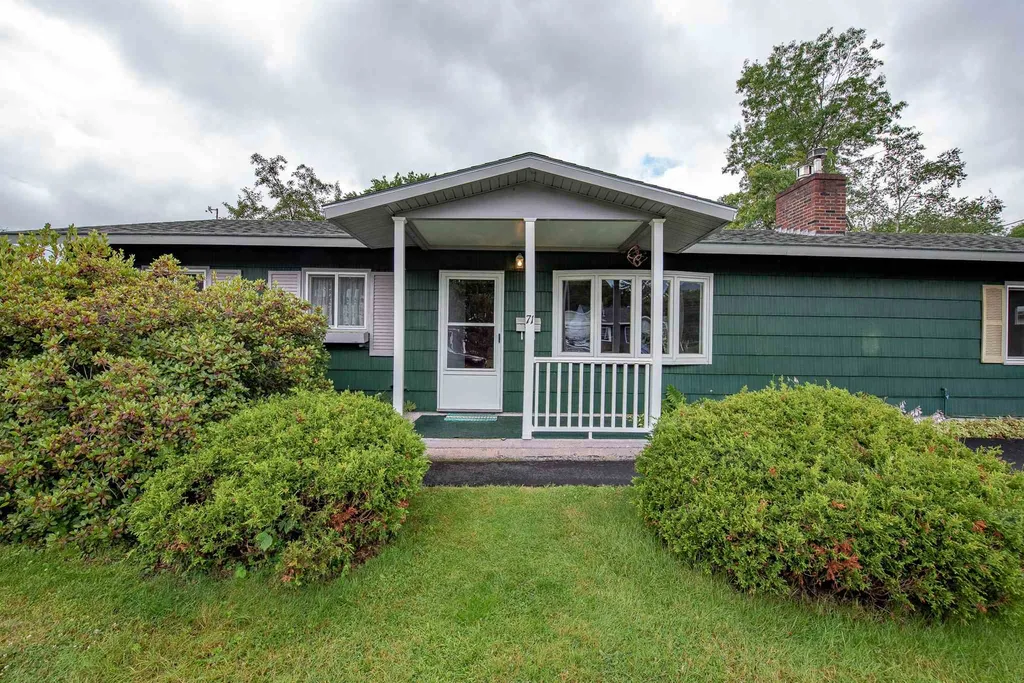 71 Patriots Drive Littleton NH 03561
