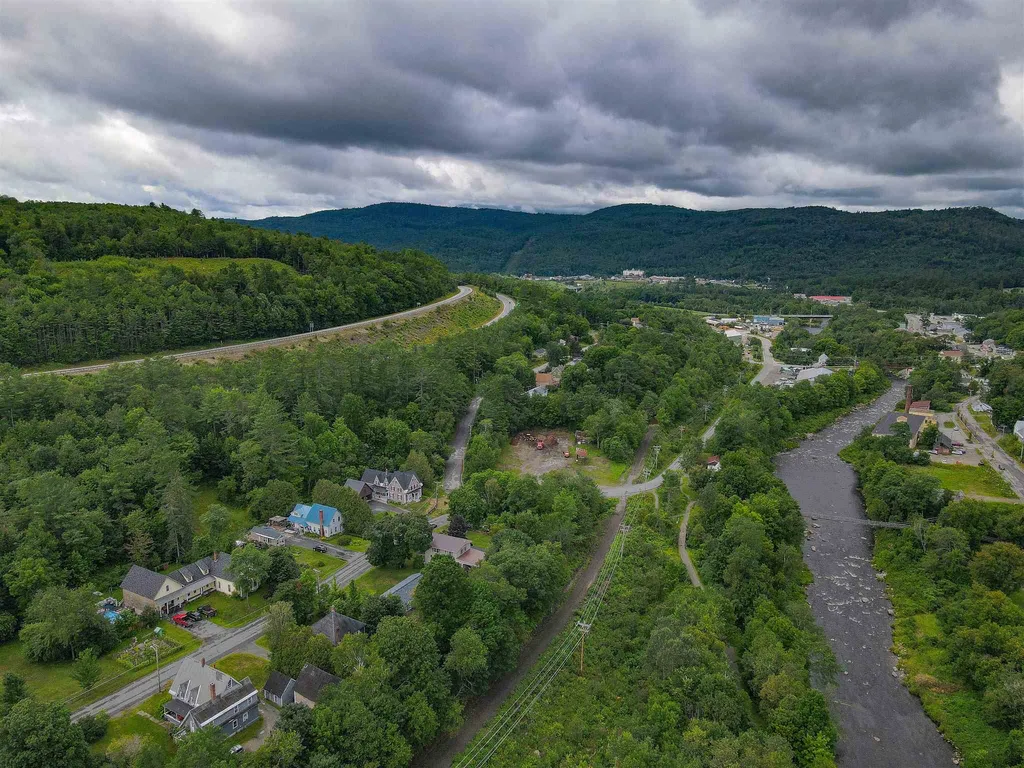 71 Patriots Drive Littleton NH 03561