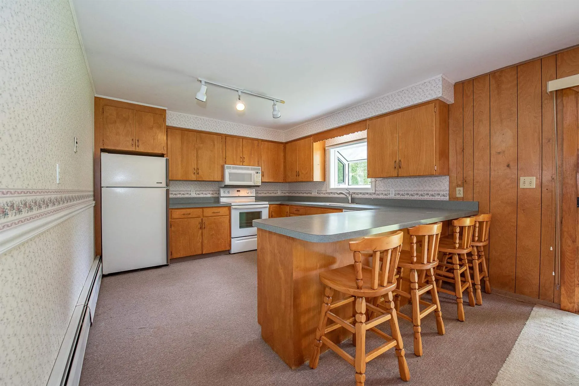 71 Patriots Drive Littleton NH 03561