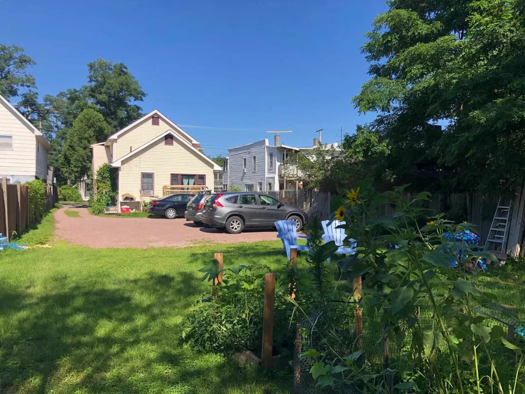 305 Manhattan Drive Burlington VT 05401