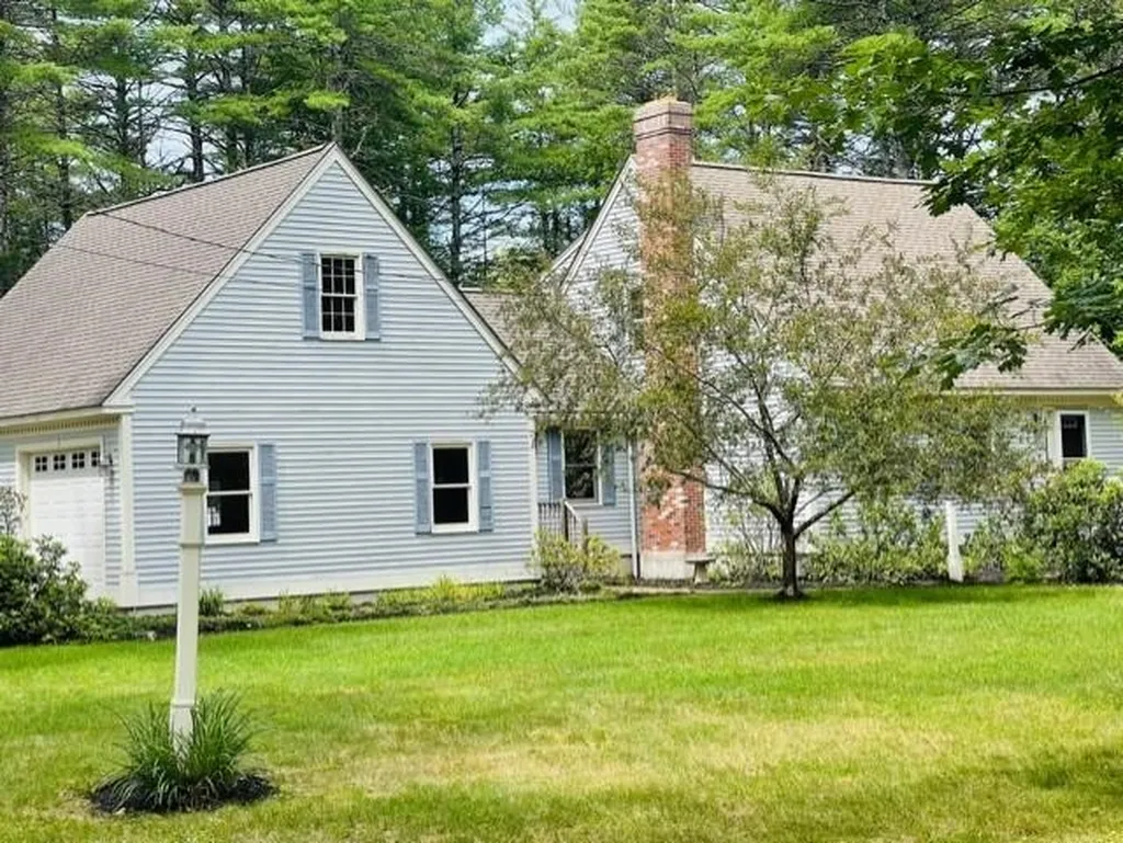 74 Butterfield Mill Road New Boston NH 03070