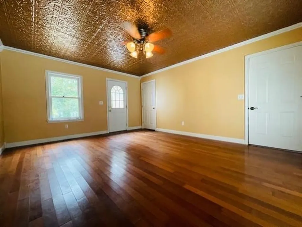 74 Butterfield Mill Road New Boston NH 03070