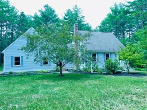 74 Butterfield Mill Road New Boston NH 03070
