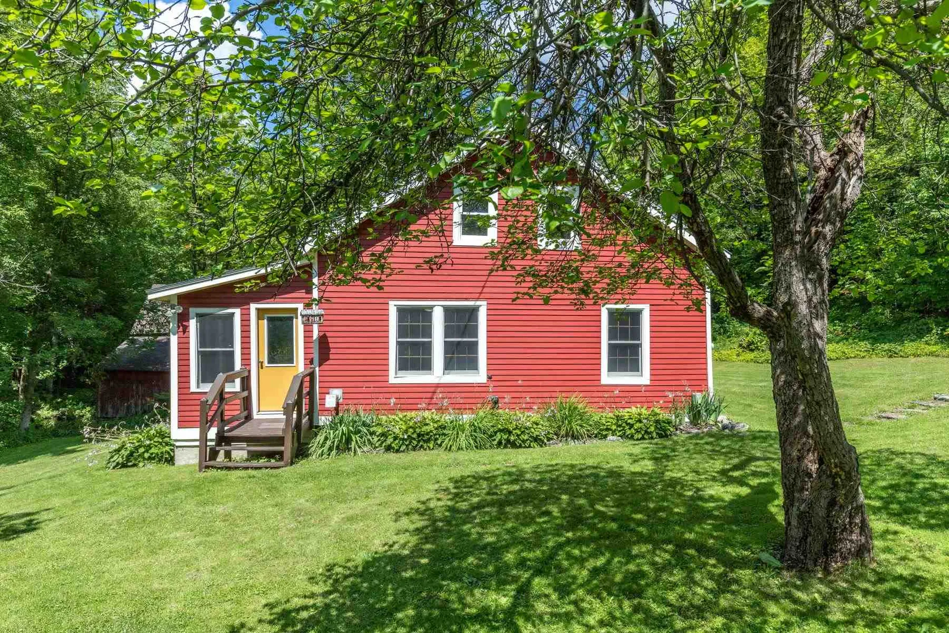 735 Richmond Road Hinesburg VT 05461
