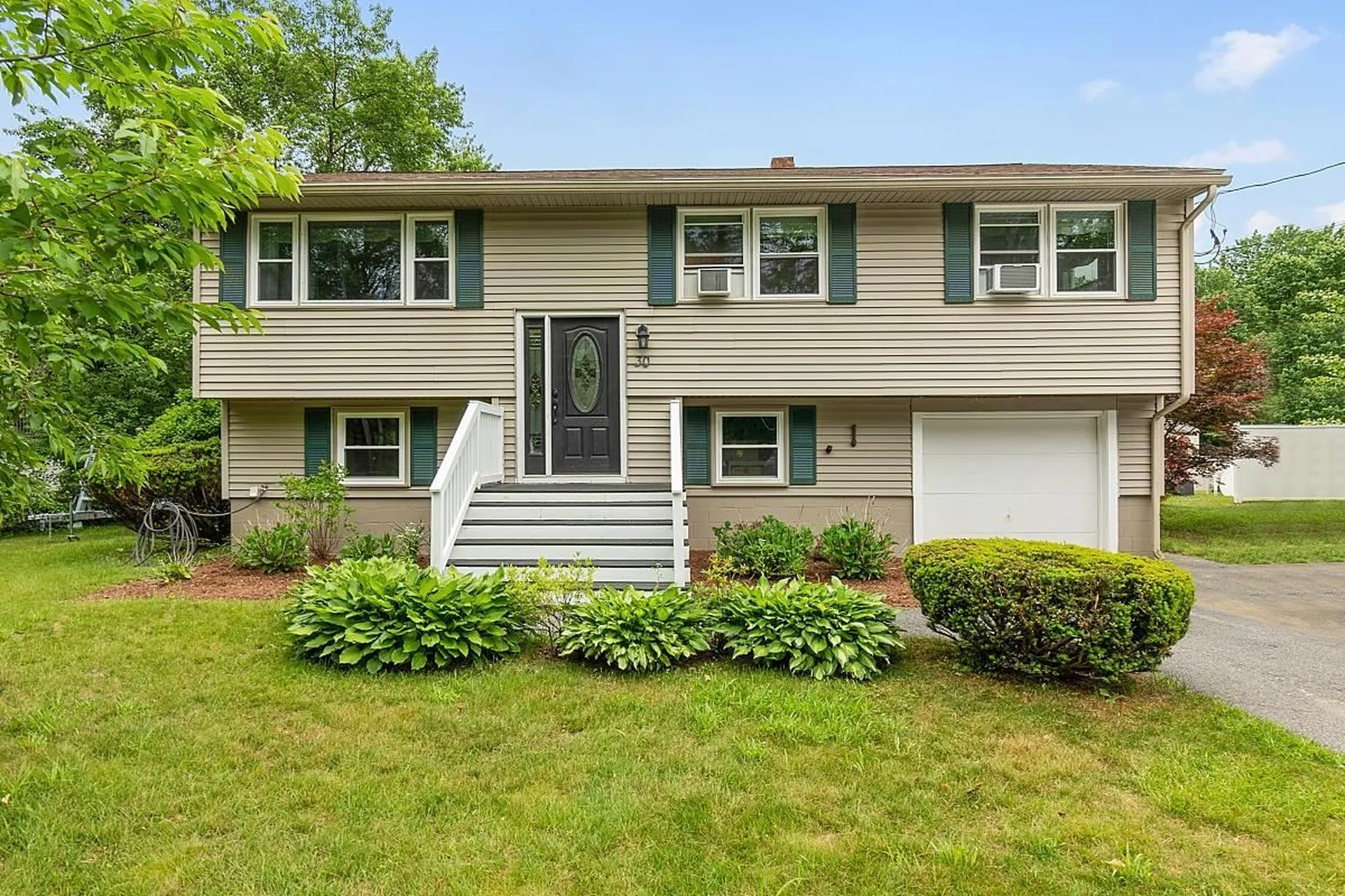 30 Butler Street Salem NH 03079