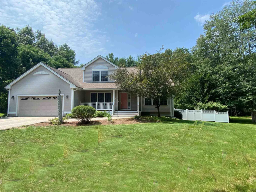 18 Quaker Lane Dover NH 03820