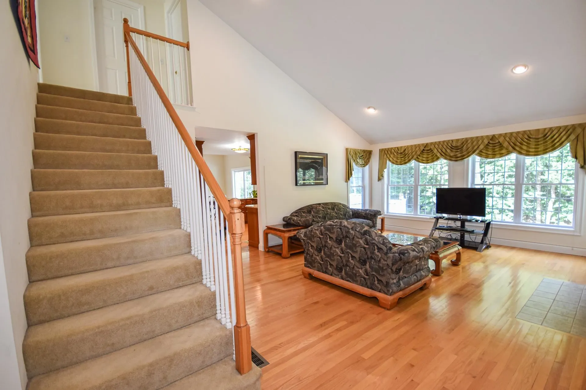 18 Quaker Lane Dover NH 03820