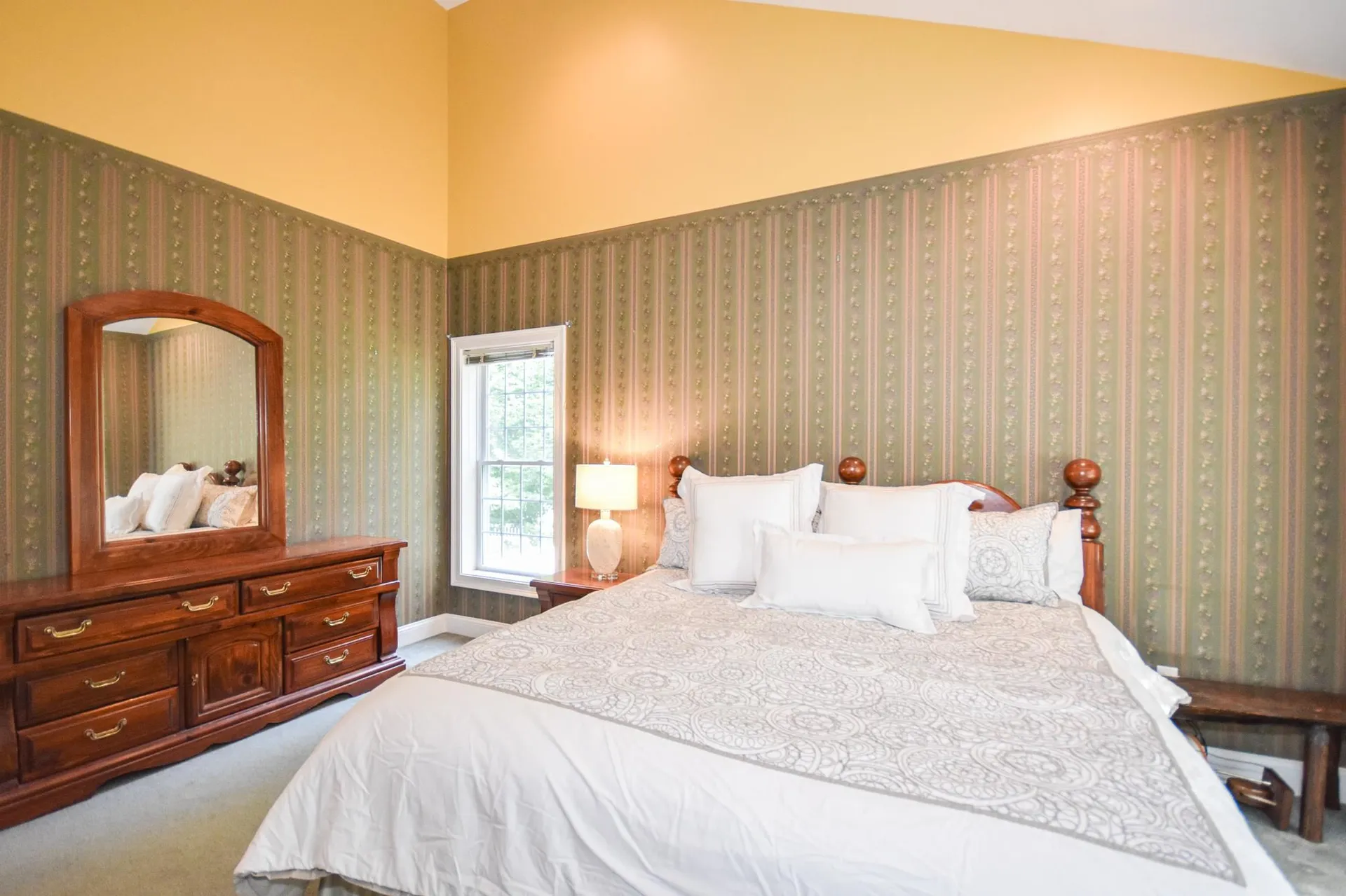 18 Quaker Lane Dover NH 03820