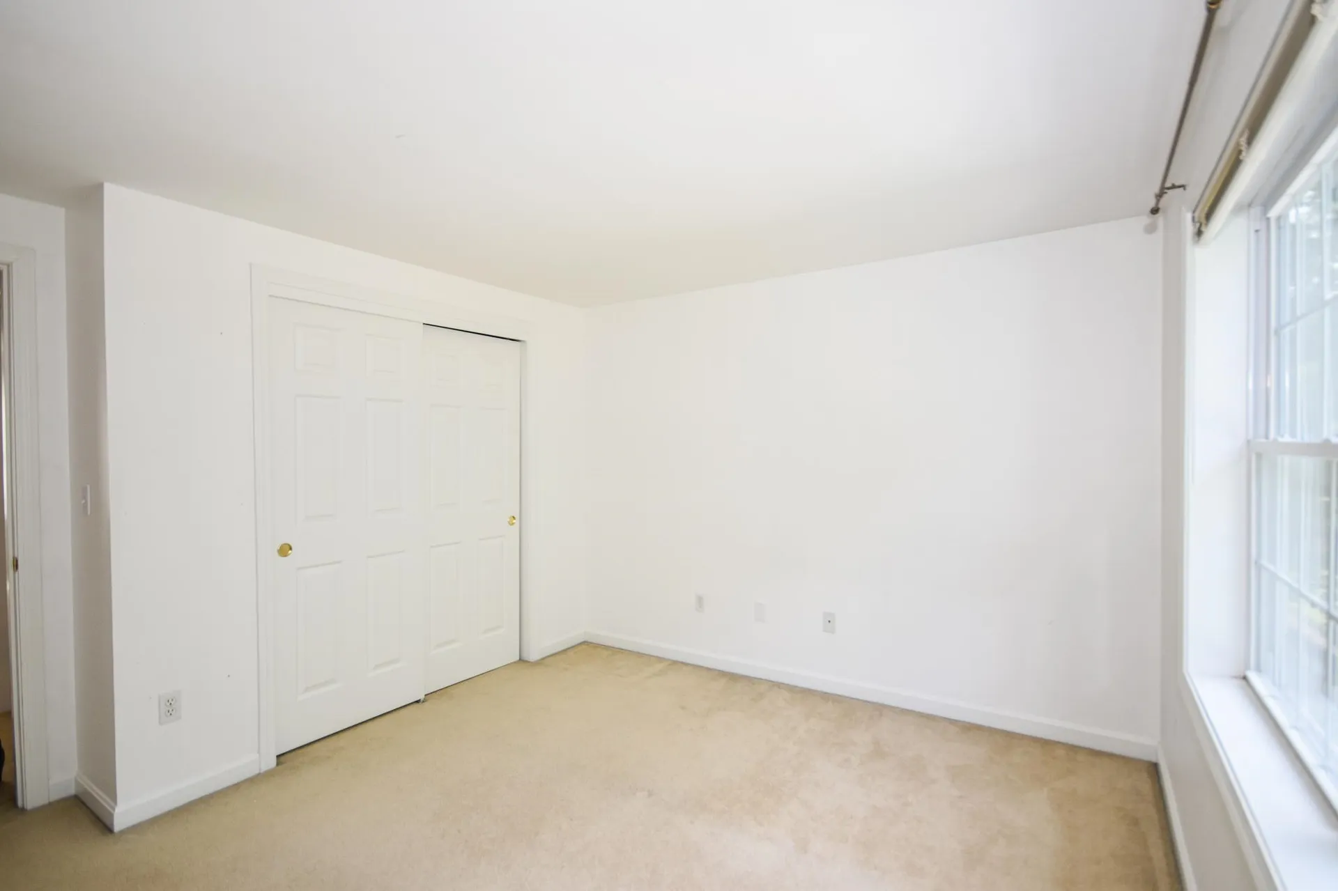 18 Quaker Lane Dover NH 03820