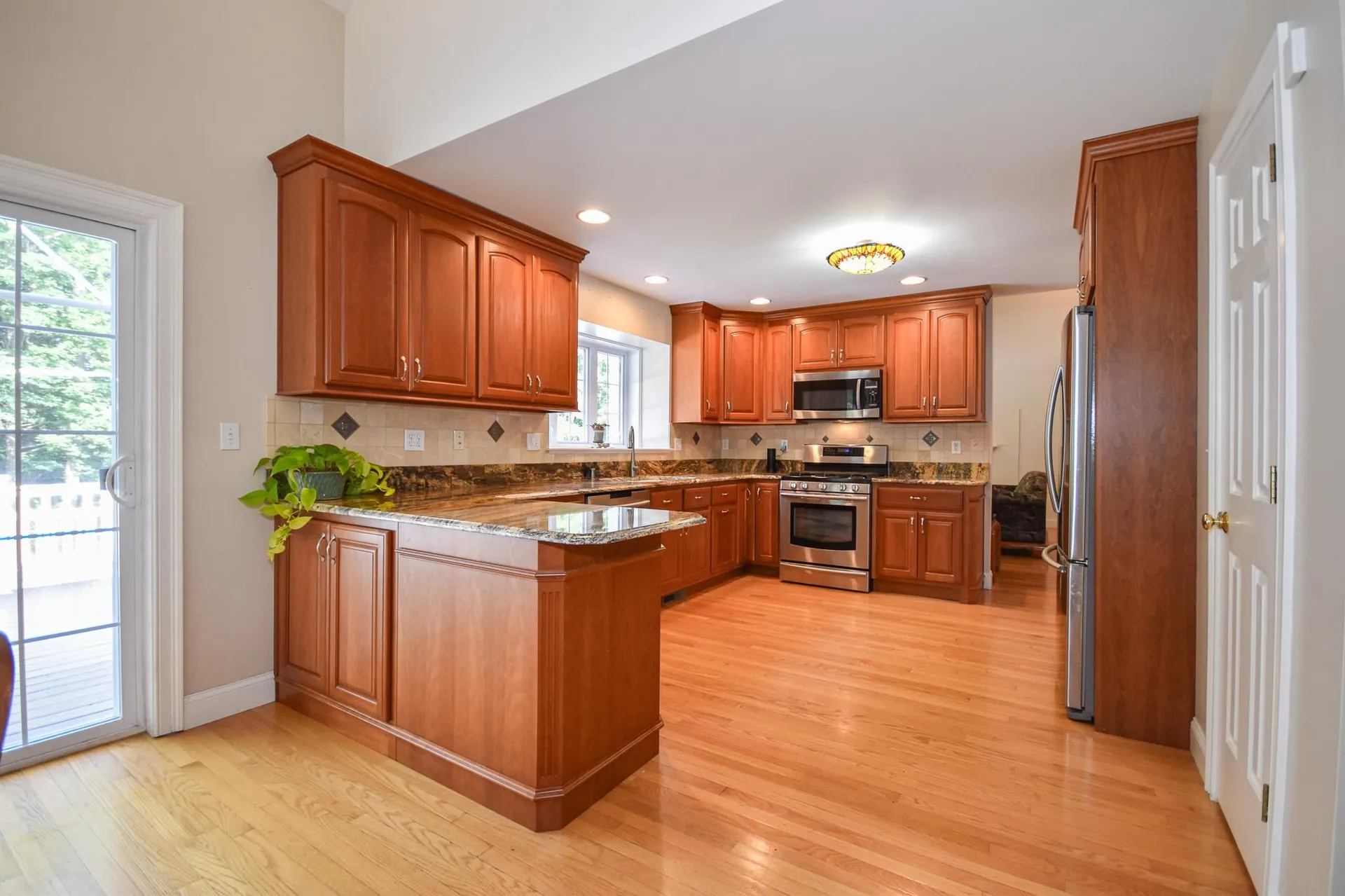 18 Quaker Lane Dover NH 03820