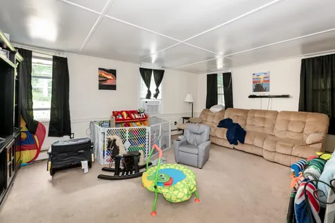 14 Beech Street Laconia NH 03246