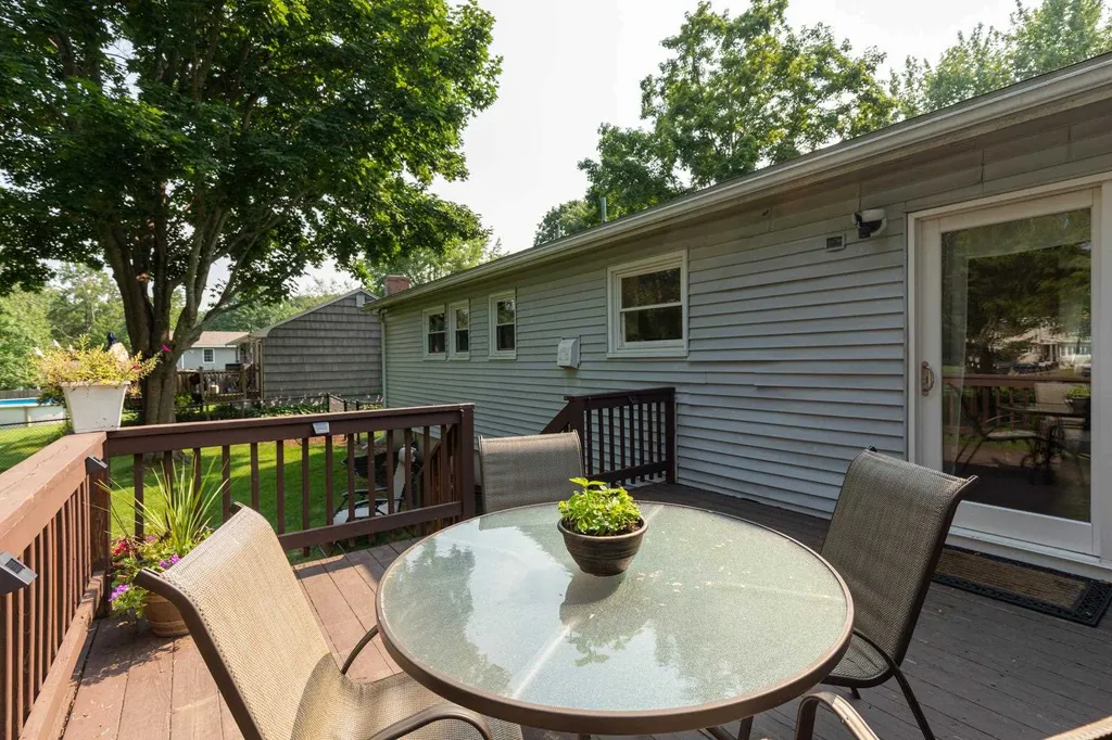 9 Richard Street Hampton NH 03842