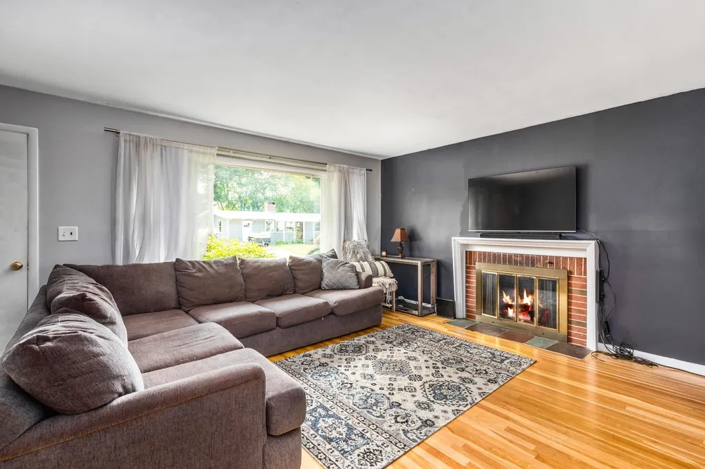 9 Richard Street Hampton NH 03842