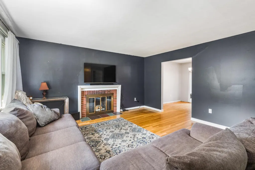 9 Richard Street Hampton NH 03842