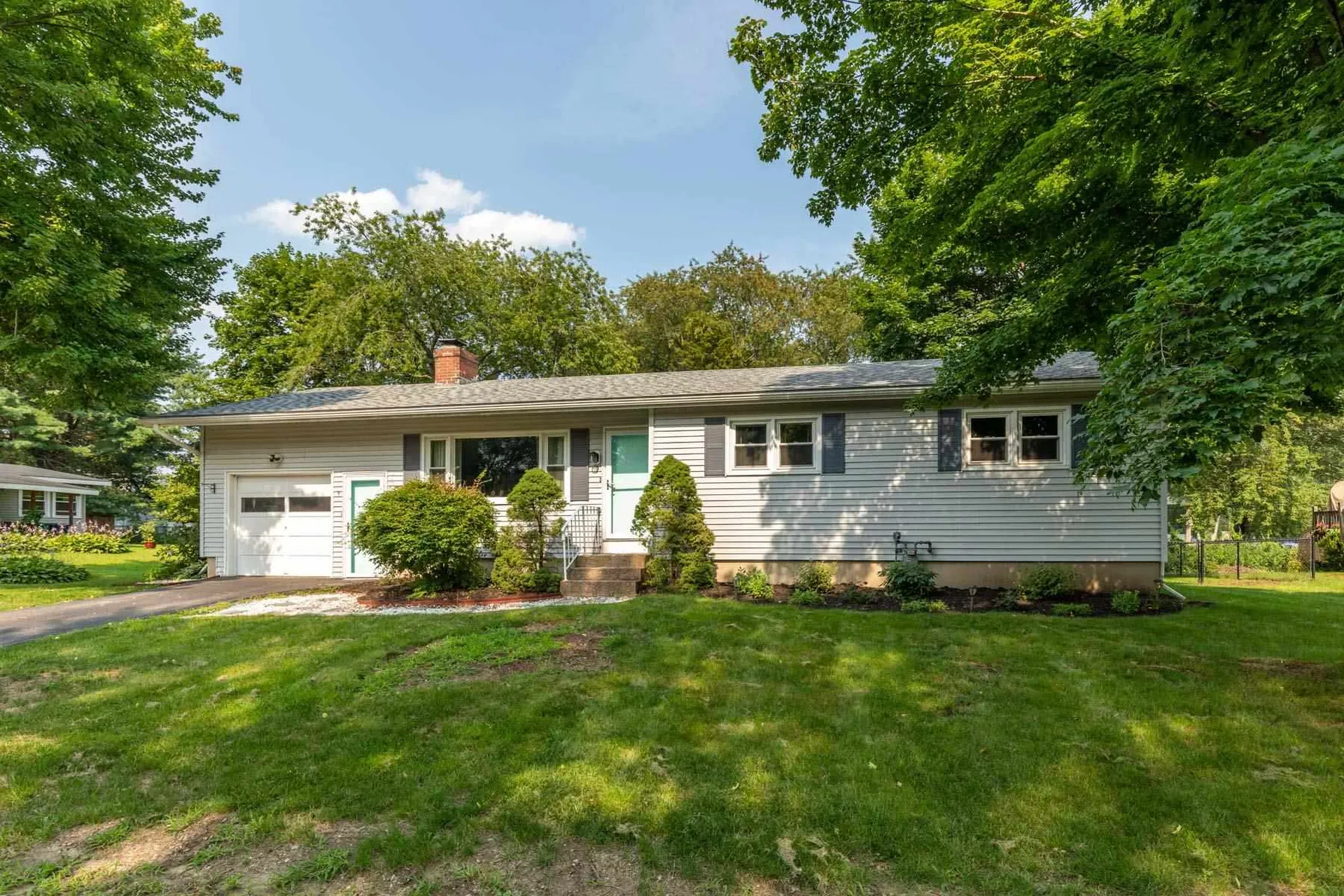 9 Richard Street Hampton NH 03842