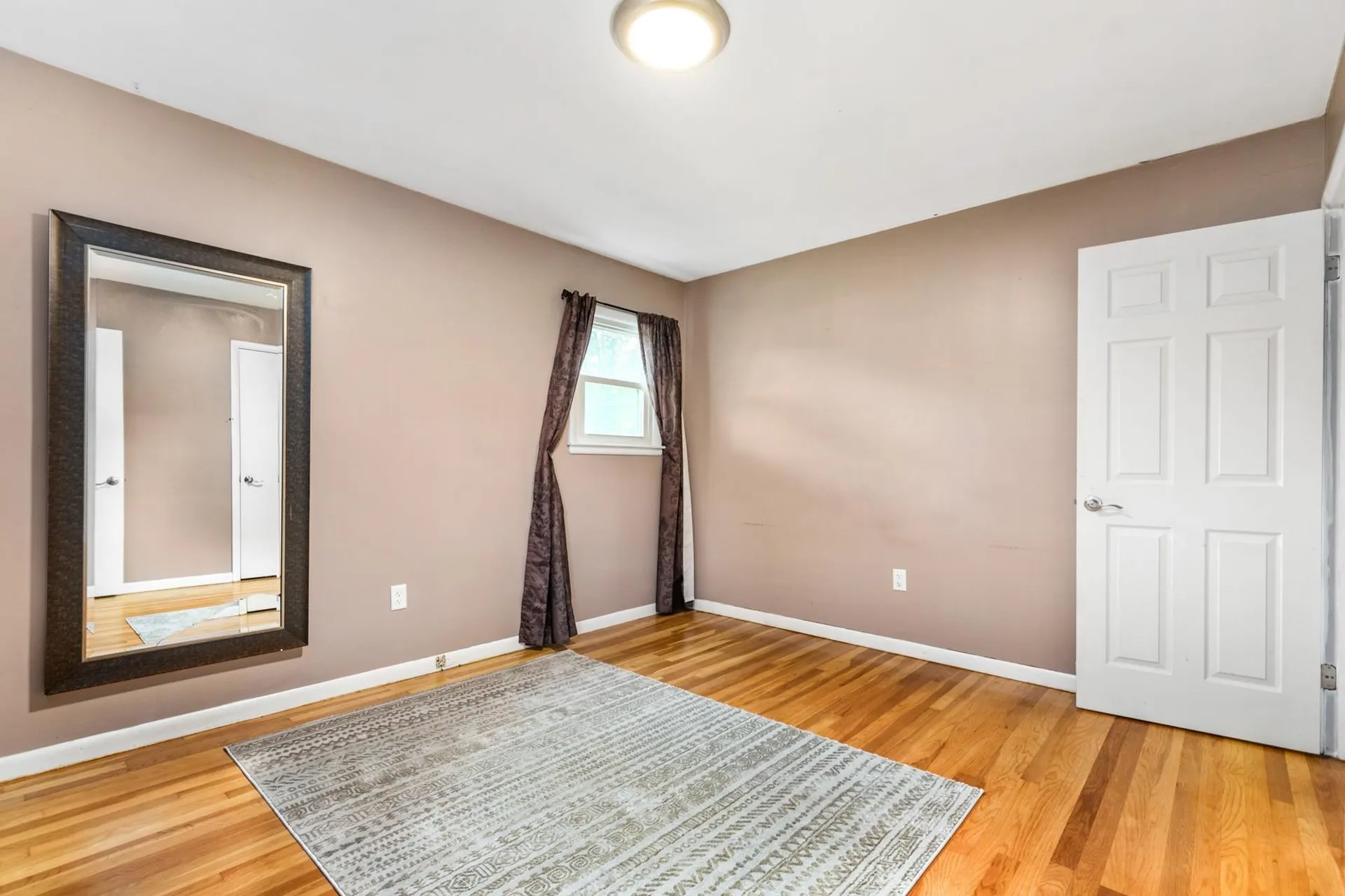 9 Richard Street Hampton NH 03842