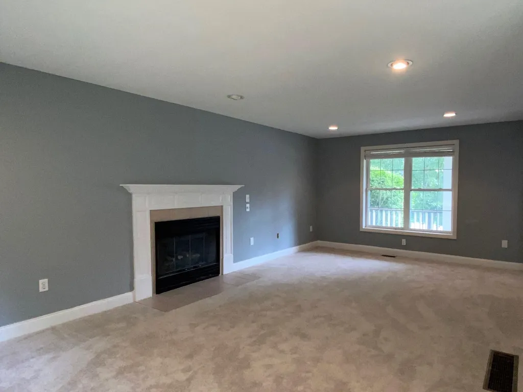 38 Cherrywood Drive Nashua NH 03062