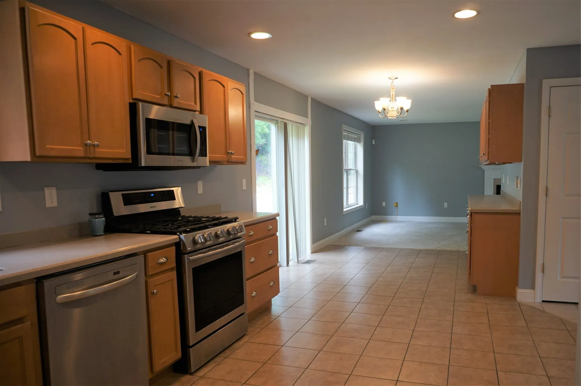 38 Cherrywood Drive Nashua NH 03062