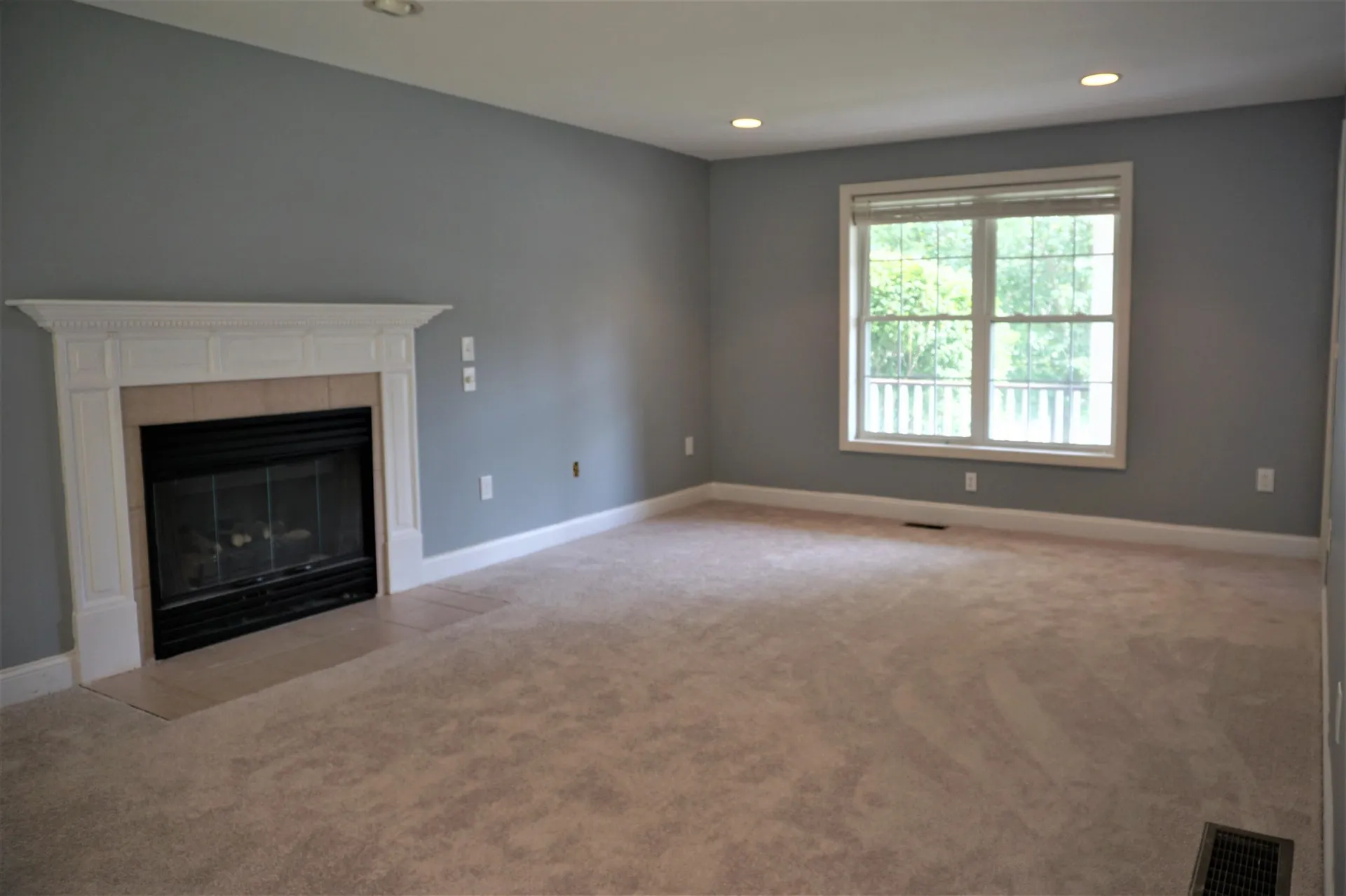 38 Cherrywood Drive Nashua NH 03062