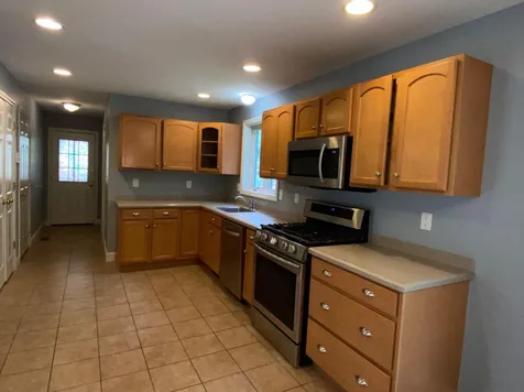 38 Cherrywood Drive Nashua NH 03062