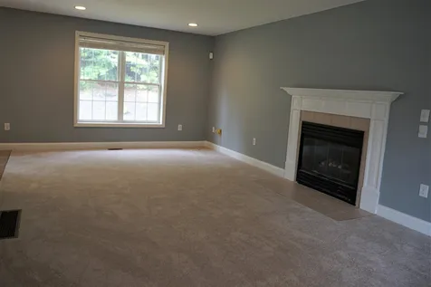 38 Cherrywood Drive Nashua NH 03062