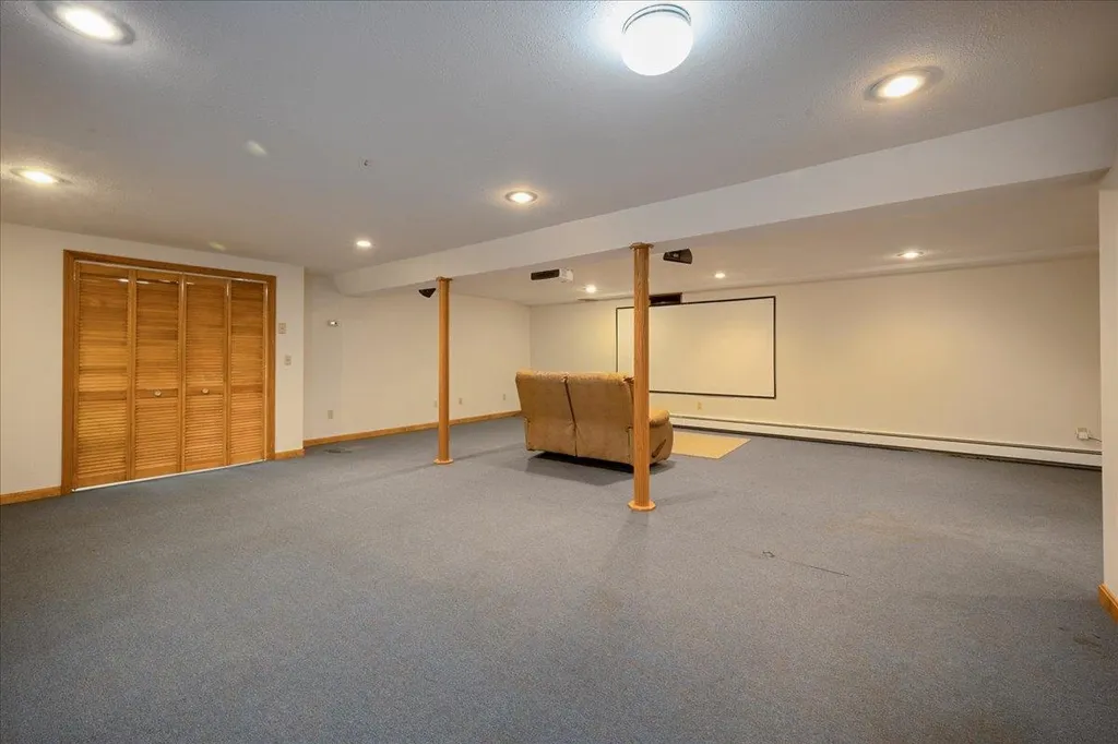 6 Currier Drive Bow NH 03304