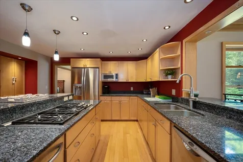 6 Currier Drive Bow NH 03304