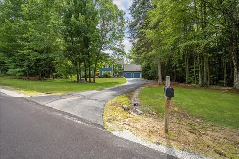 6 Currier Drive Bow NH 03304