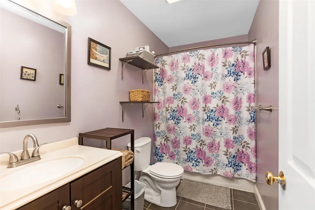 43 Colonial Road Fairfax VT 05454