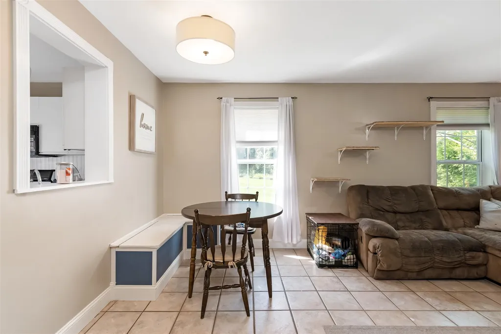 43 Colonial Road Fairfax VT 05454