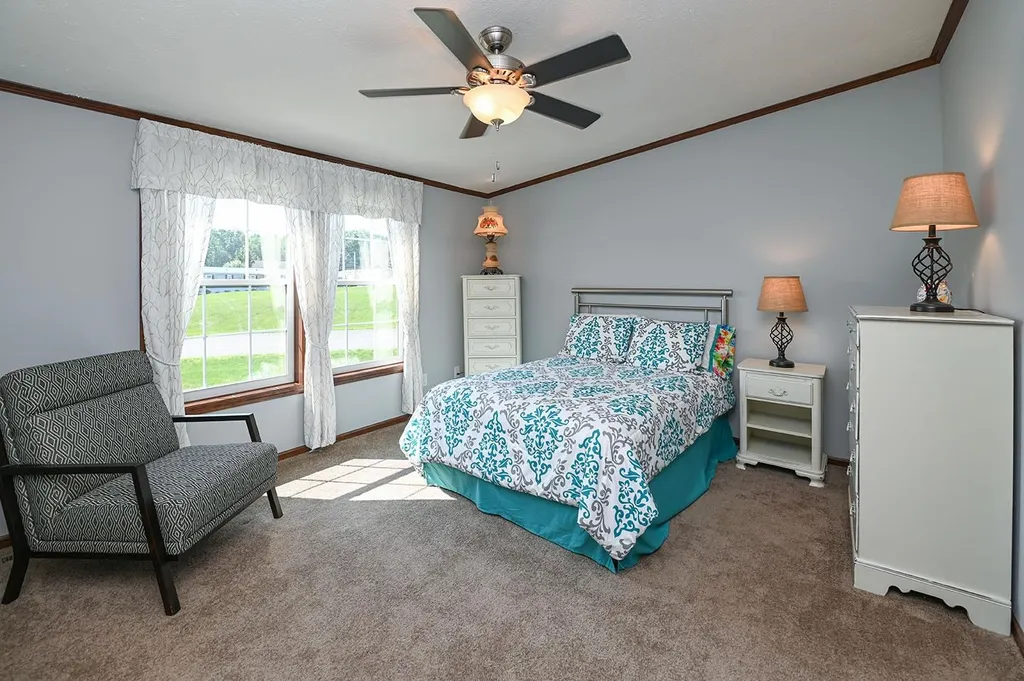 24 Meredith Drive Hampstead NH 03841
