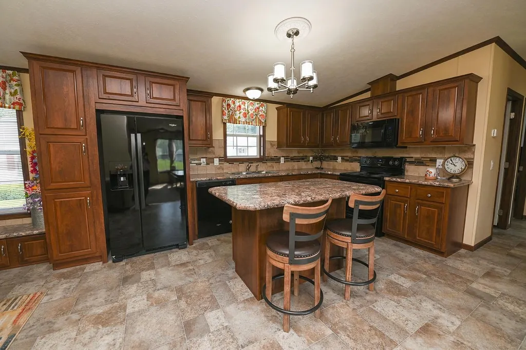 24 Meredith Drive Hampstead NH 03841