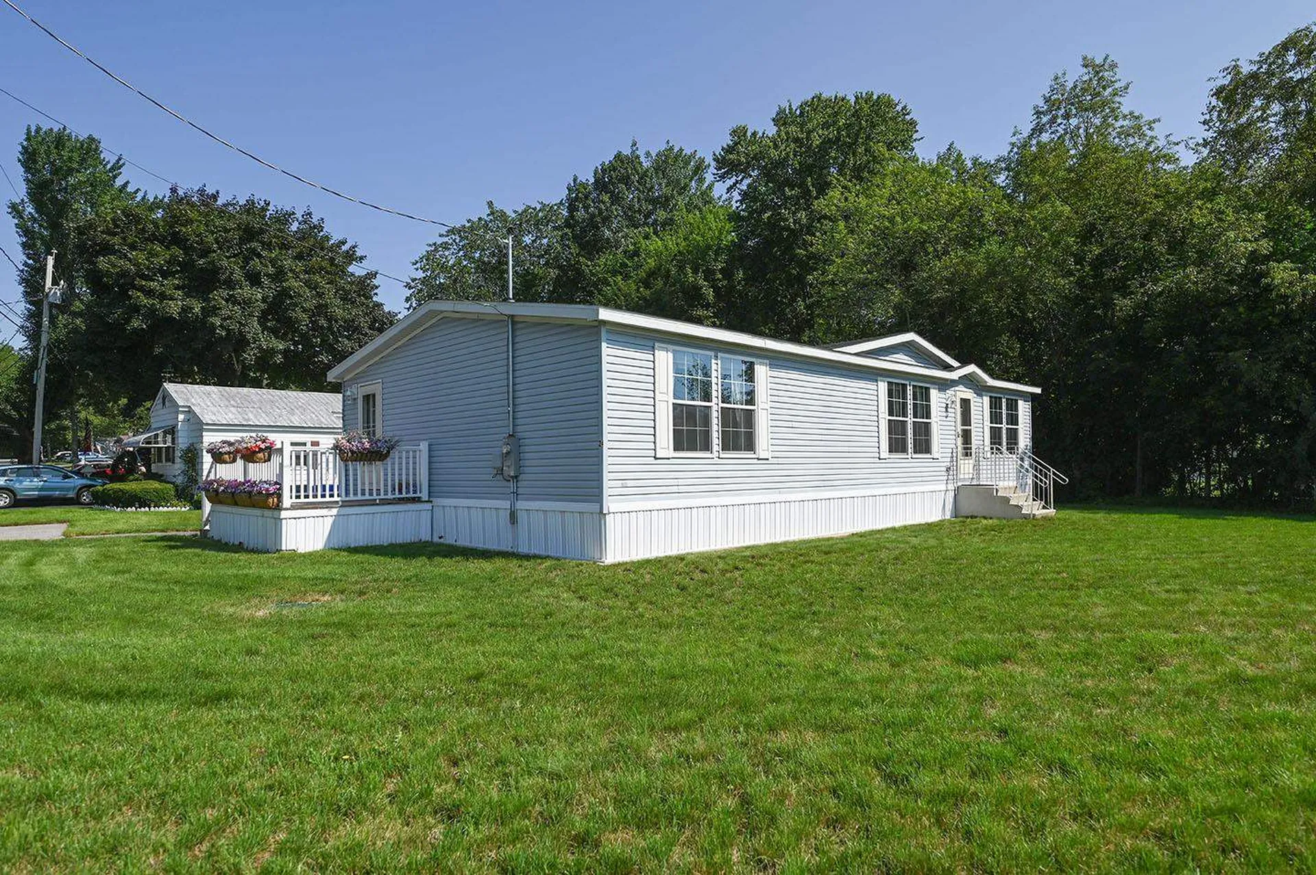 24 Meredith Drive Hampstead NH 03841
