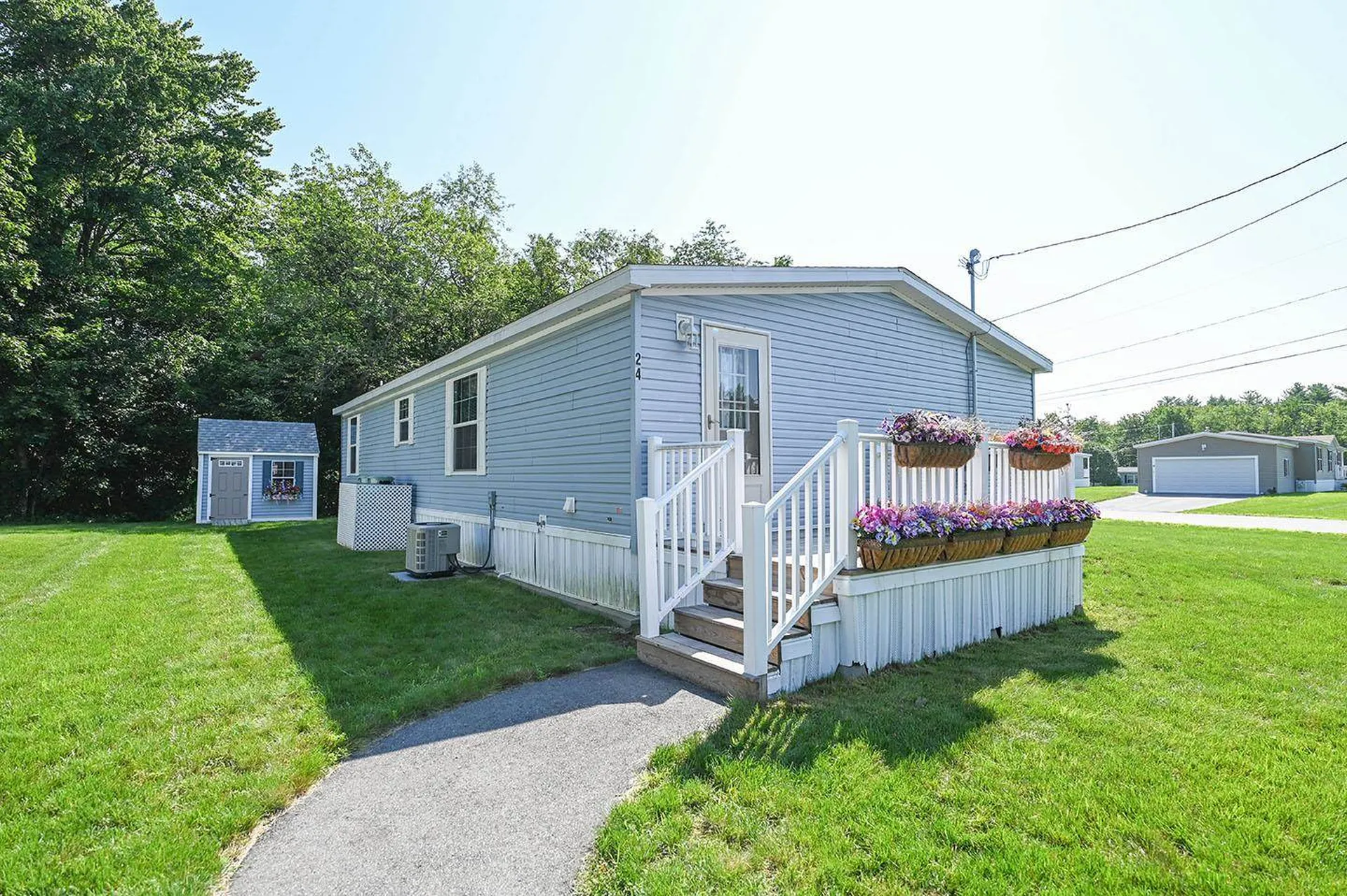 24 Meredith Drive Hampstead NH 03841