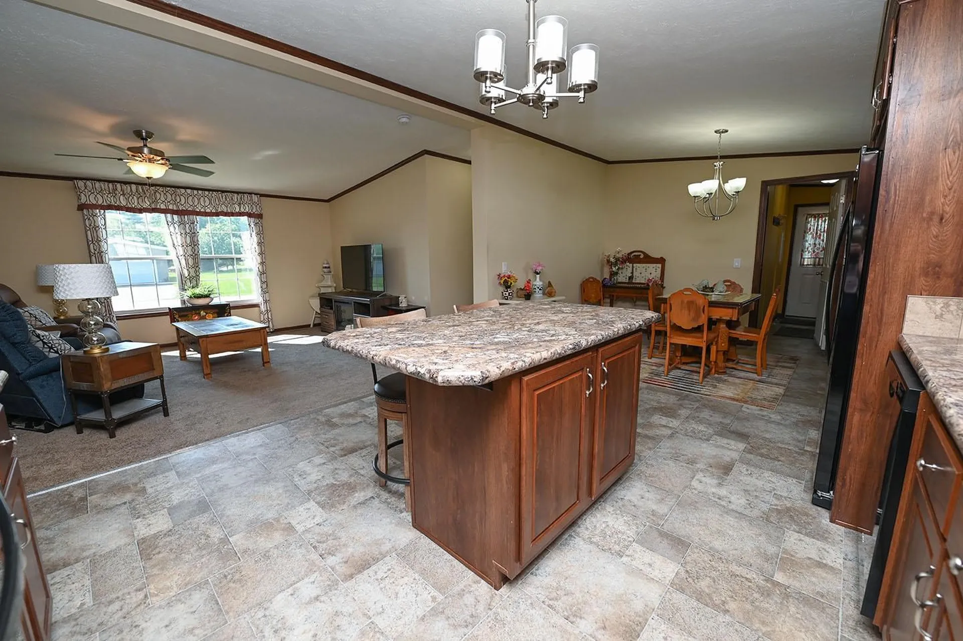 24 Meredith Drive Hampstead NH 03841
