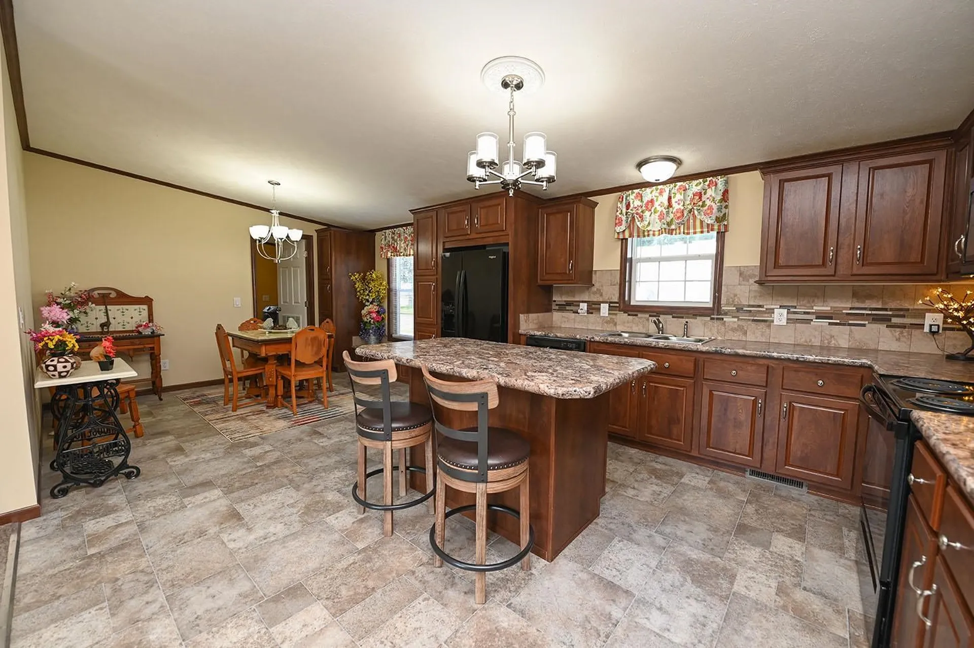 24 Meredith Drive Hampstead NH 03841