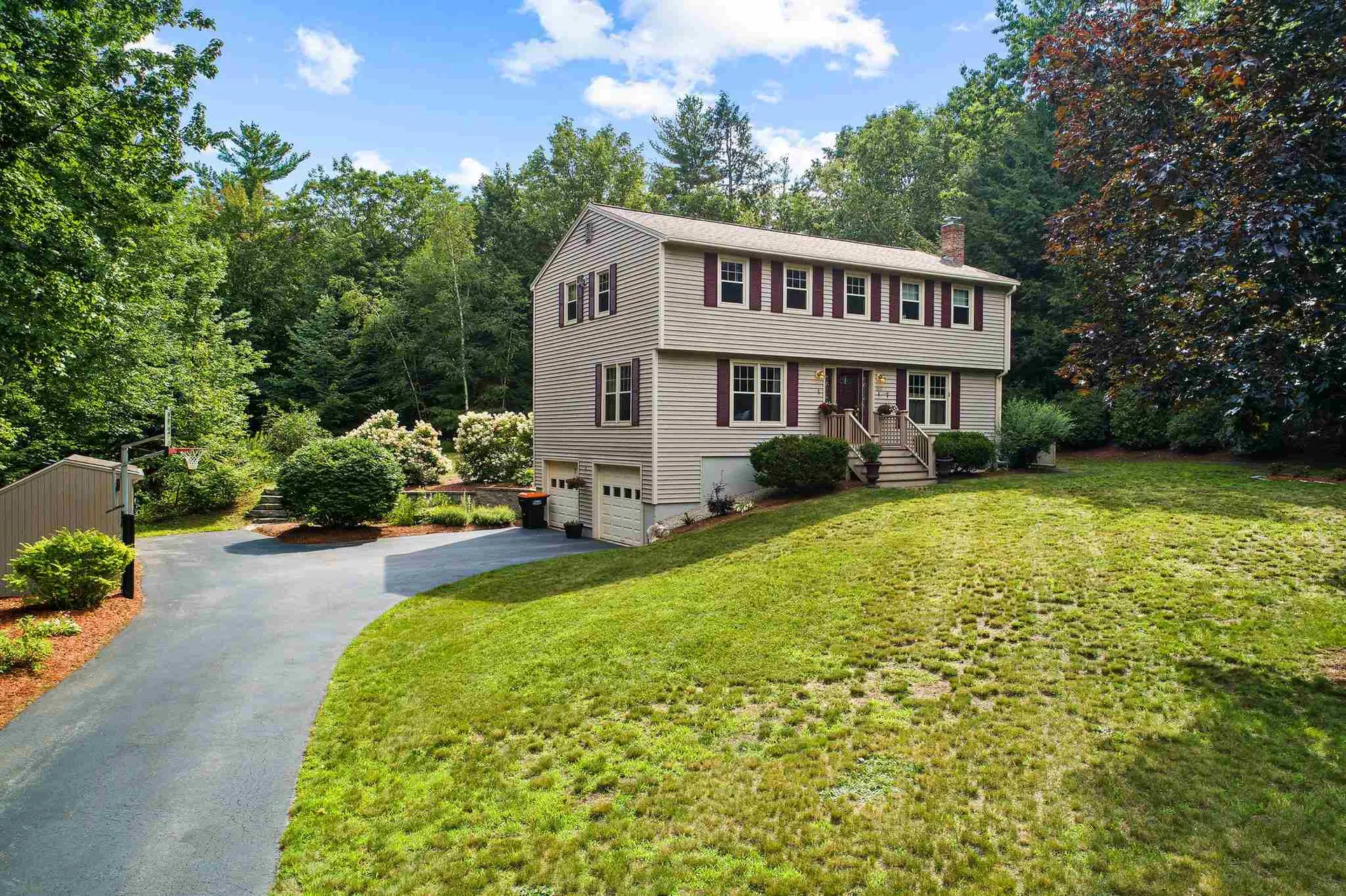 160 Buttonwood Drive Auburn NH 03032