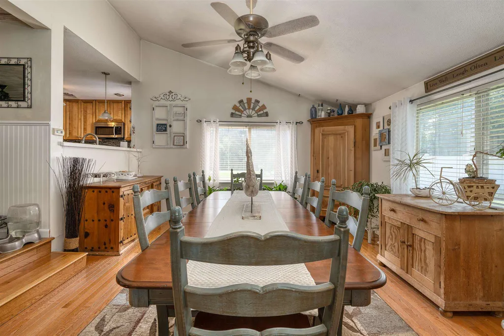 60 O'connell Court Hartford VT 05001