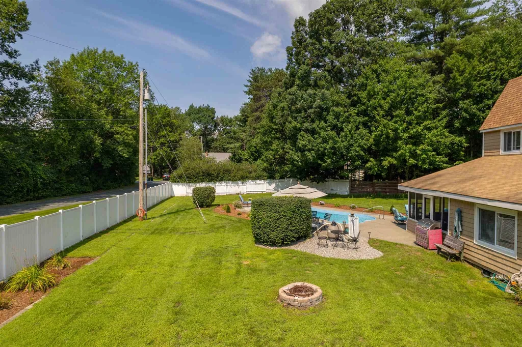 60 O'connell Court Hartford VT 05001