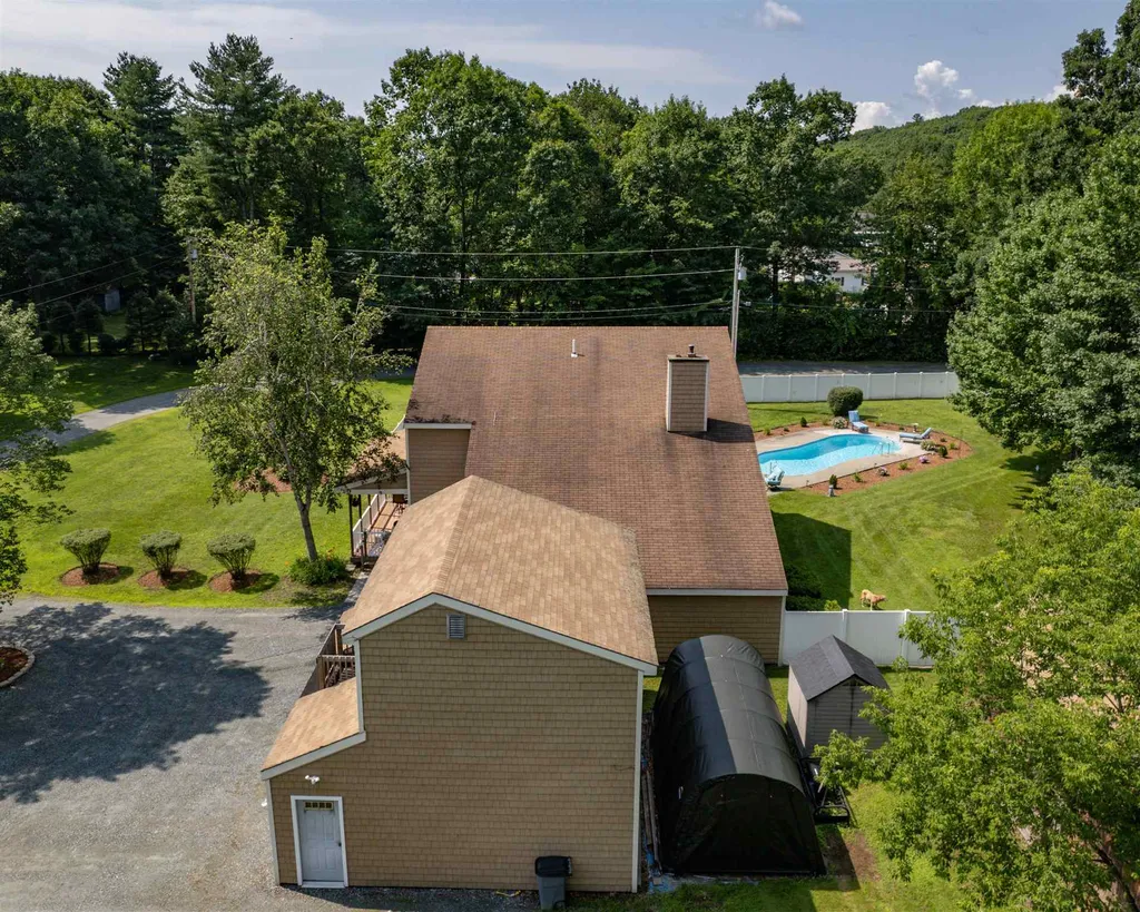 60 O'connell Court Hartford VT 05001