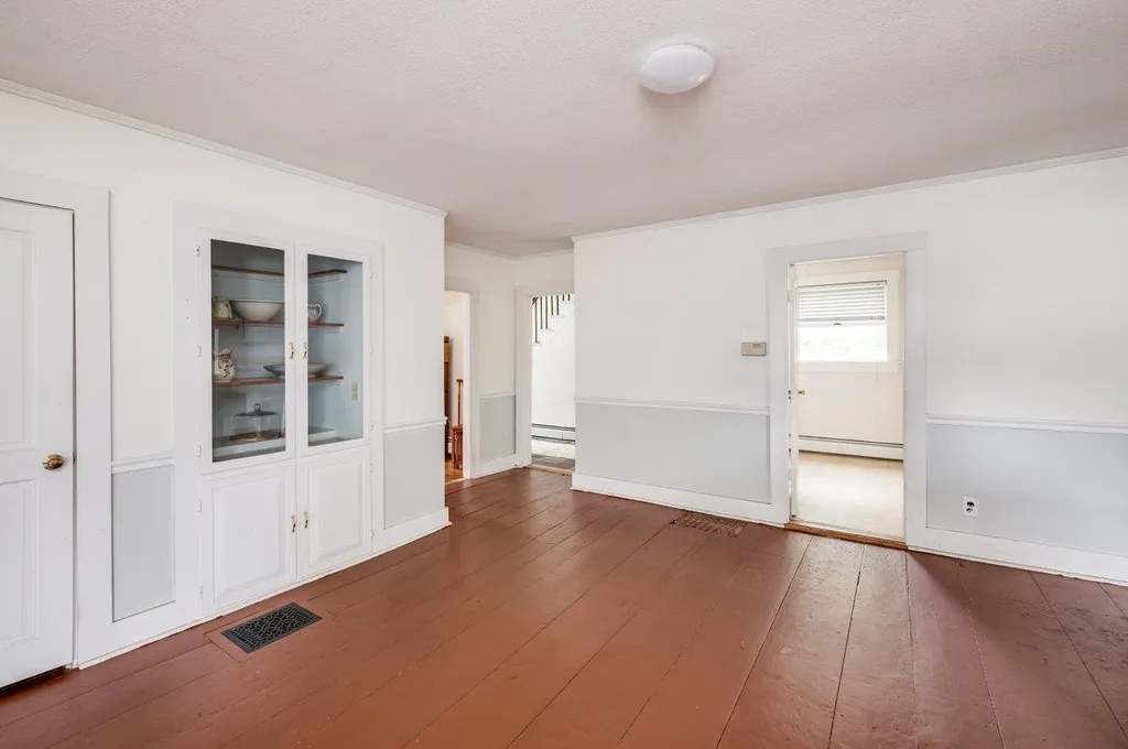 159 Main Street Kingston NH 03848