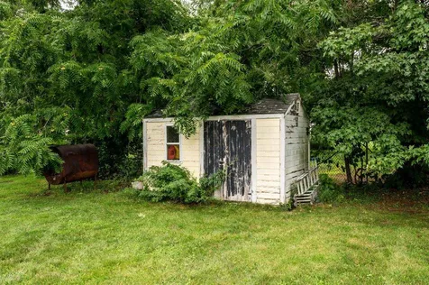 159 Main Street Kingston NH 03848