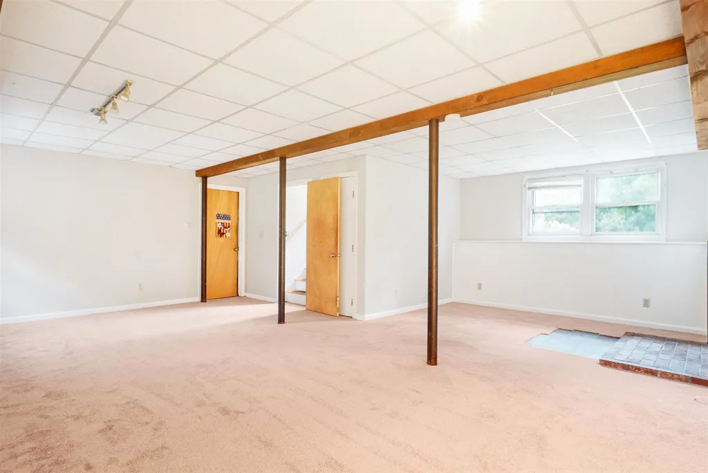 424 S Baboosic Lake Road Merrimack NH 03054