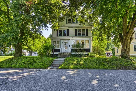 22 South Street Newport NH 03773