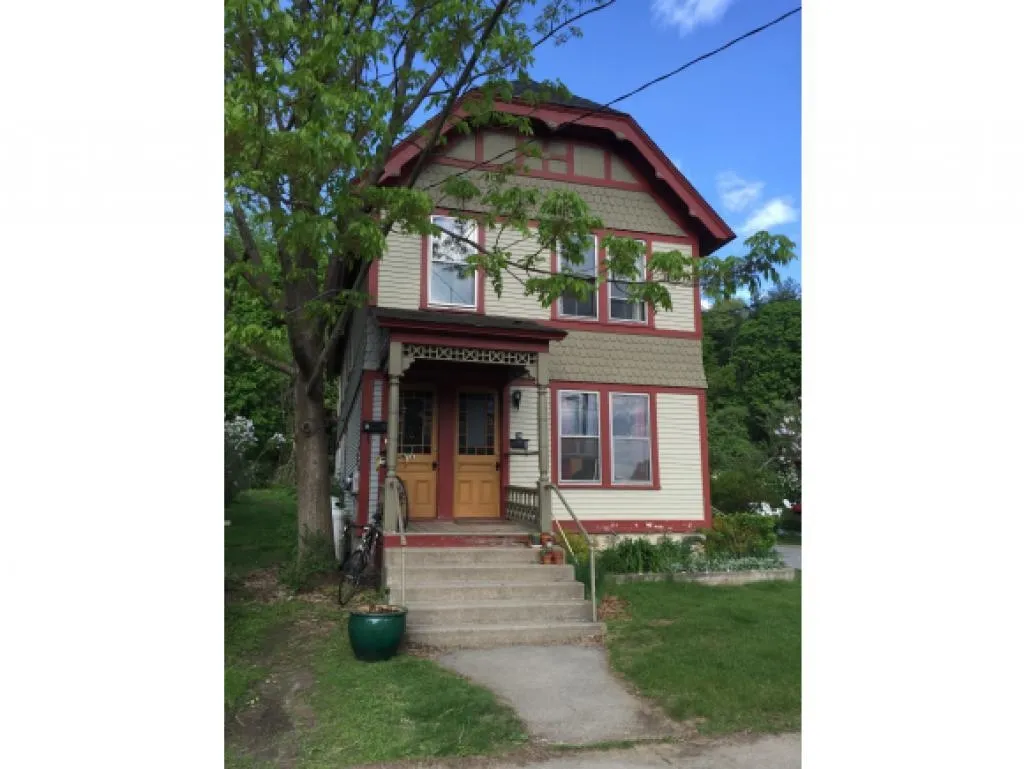 36 Mountain Street Bristol VT 05443